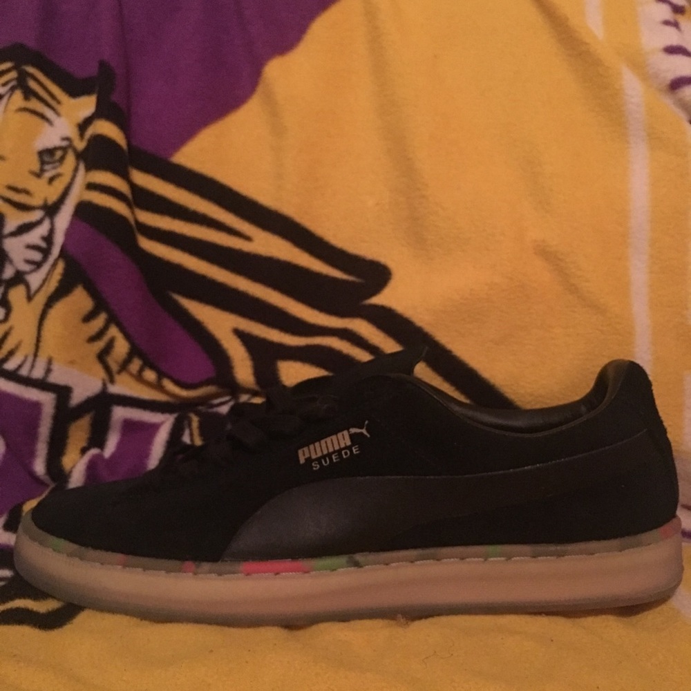 PUMA SUEDES